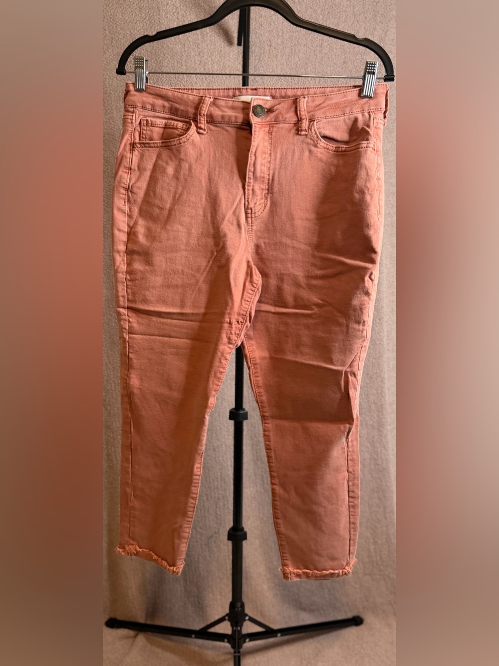So! High Rise Crop Jeans 13/31W Coral Pink Raw Hem Skinny Ankle